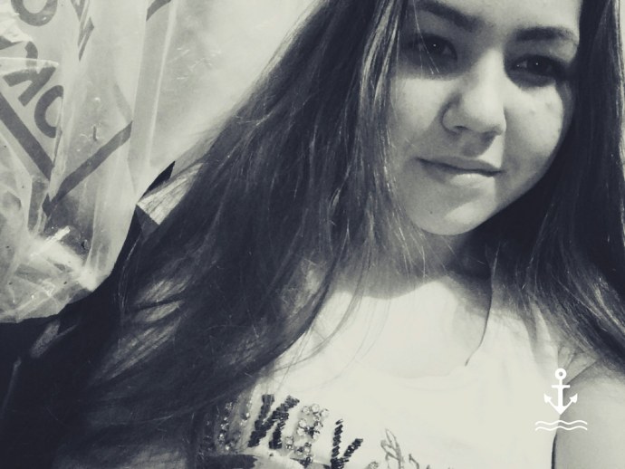 Девушка качок с мощными ногами Бахар