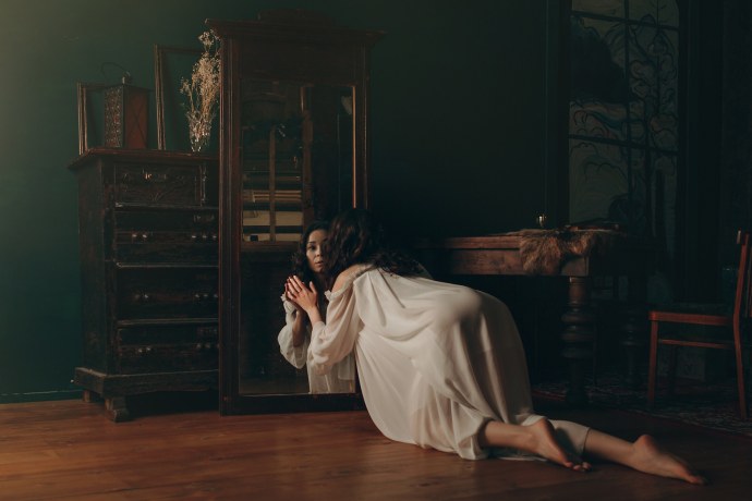 Устроила оргию в сарае