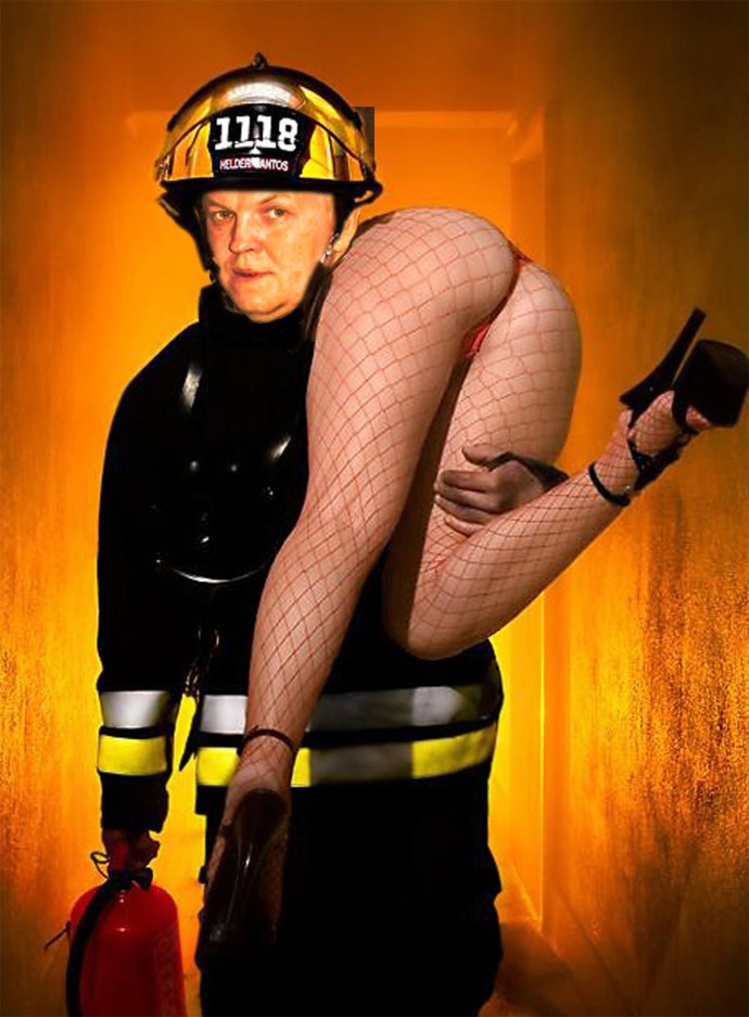 Голые женщины пожарной машины