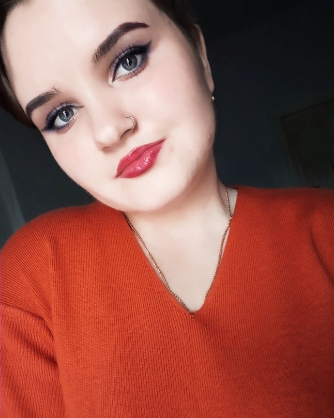 Кончил брюнетка на грудь домашнее