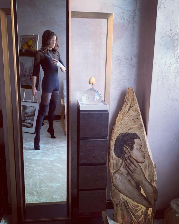 Эля из сериала топи