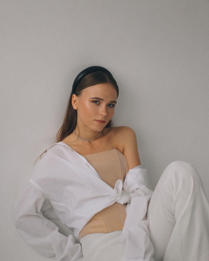 Голая актриса Анна кошмал