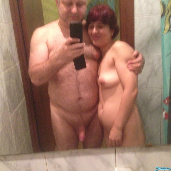 Подсмотренное ню в ванной