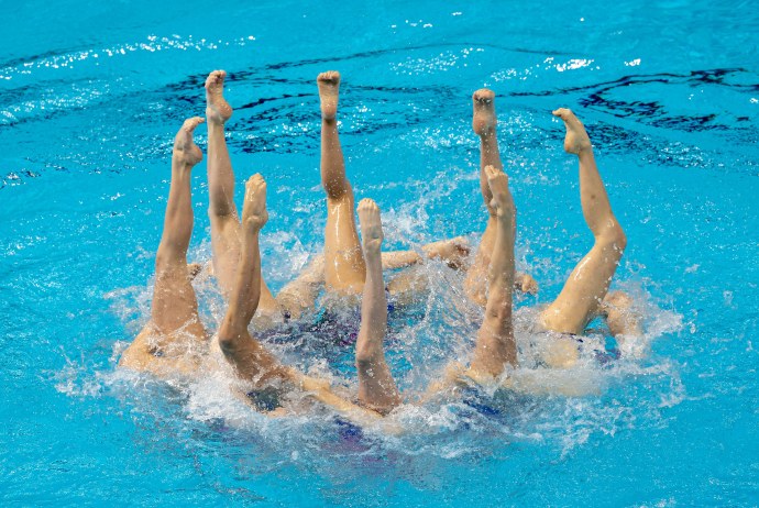 Синхронное плавание без трусов