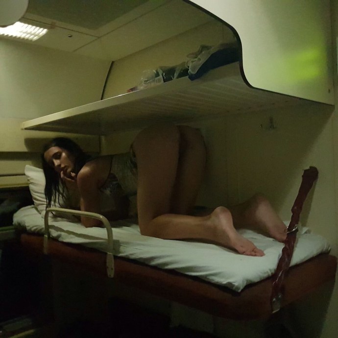 Эротические попутчицы в поезде