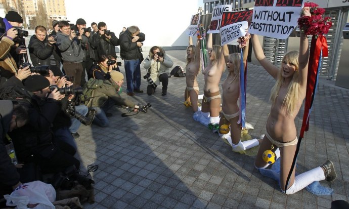 Реальные солдаты гей-порно