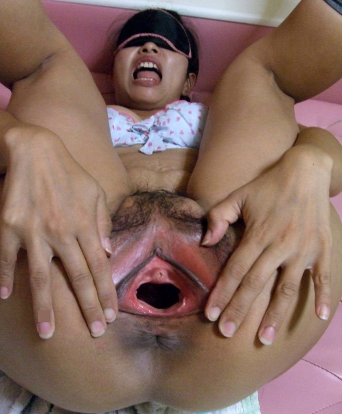 Большие женские дырочки