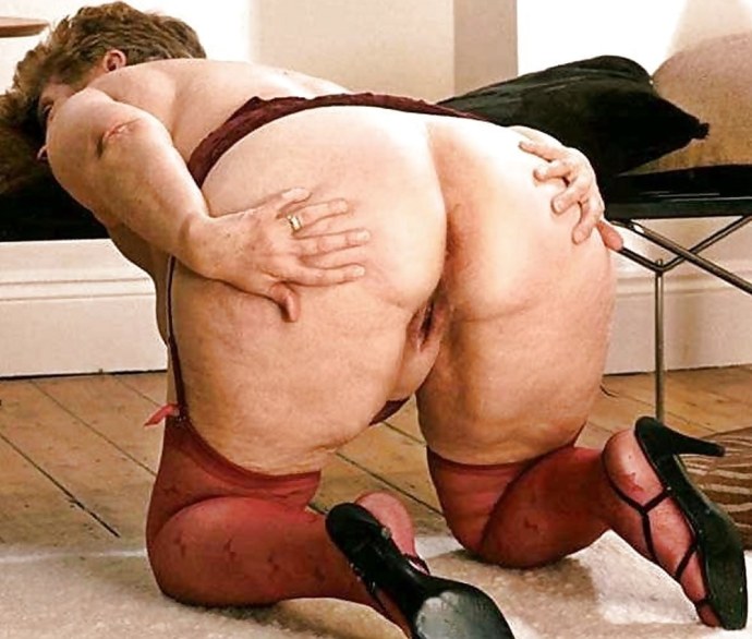 Большие попки старушек