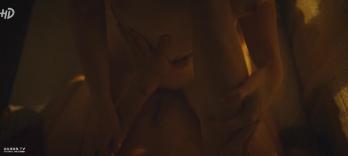 Юлия Маргулис в Нижнем белье Молодежка