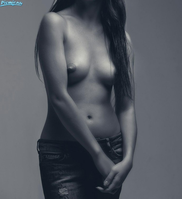 Аня Михайлова модель ню