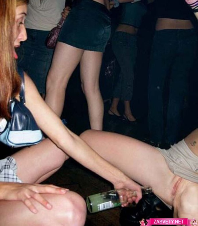 На корпоративе в чулках трах