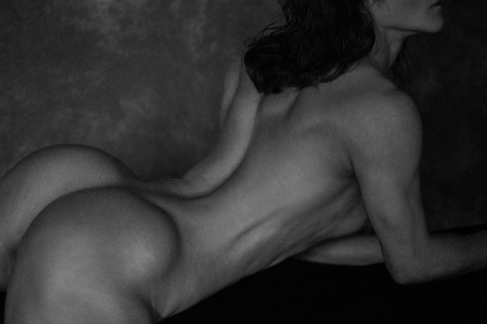 Юань Хэжун девушка эротическое фото