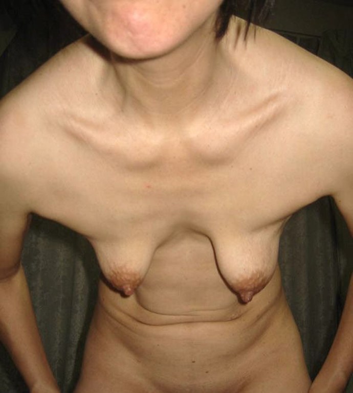 Маленькие обвисшие сиськи