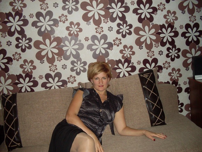 Elle Richie в чулках