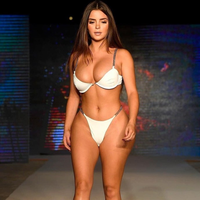 Сабрина – Британская Мэрилин