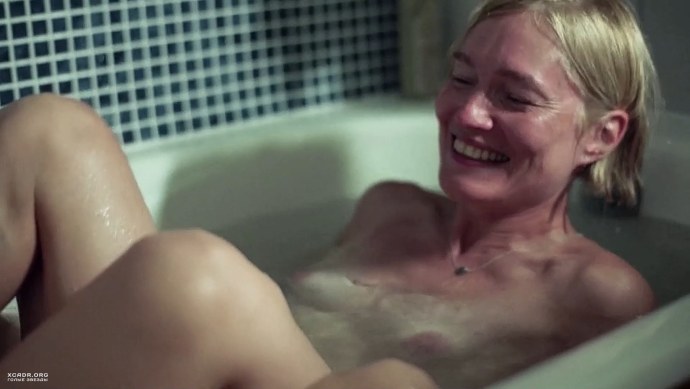 Виктория Исакова голая эпидемия