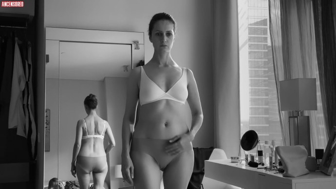 Виктория Исакова ню в фильмах