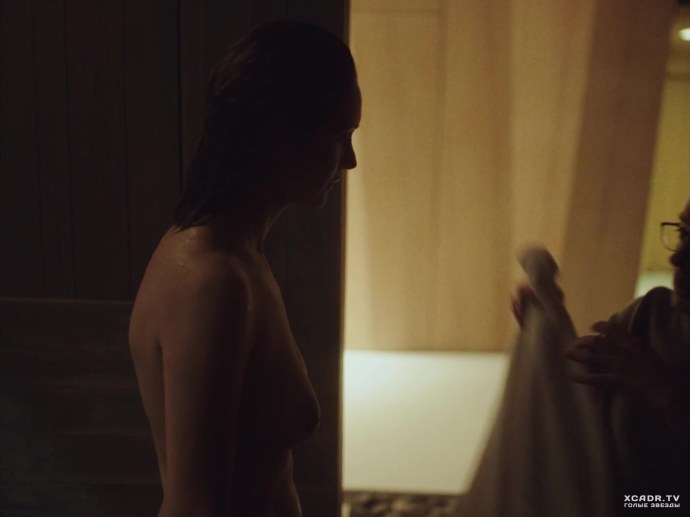 Виктория Исакова голая в фильме зеркала