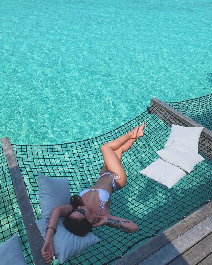 Аня Дзюба фигура