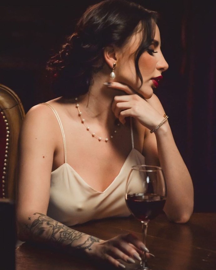 Анна Дзюба v kupalnike