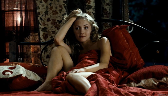 Анна Казючиц ню в фильмах