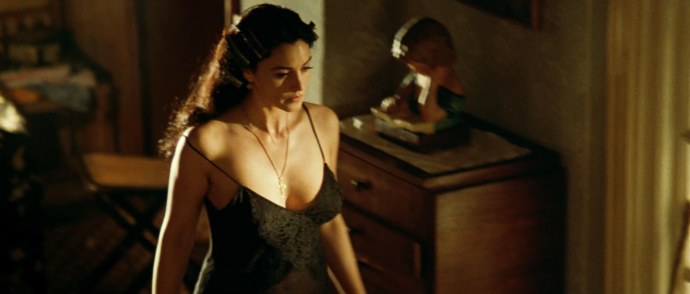 Моника Беллуччи в Малене 2000 +18