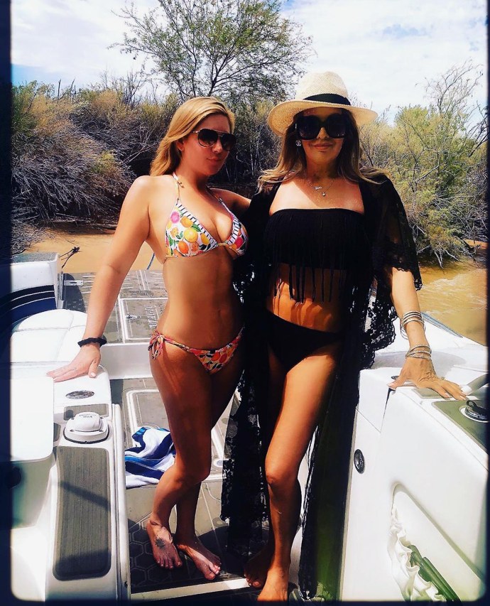 Бренди Пассанте бикини