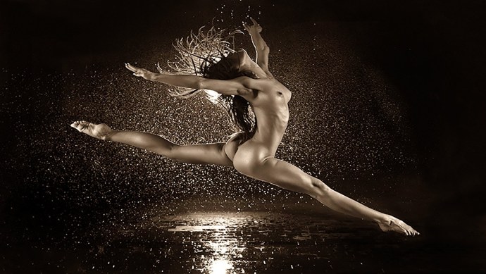 Красивые голые стриптизерши