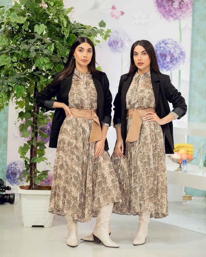 Севиндж и Севиль Сафаровы