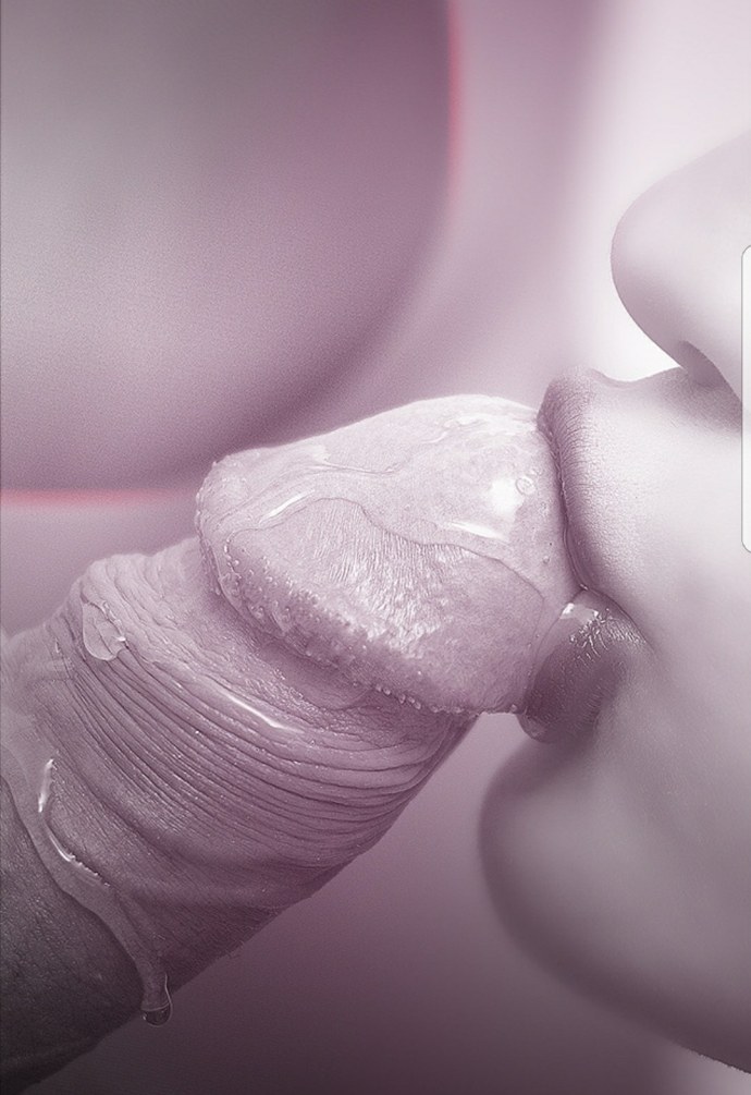 Кончил на лицо черно белое