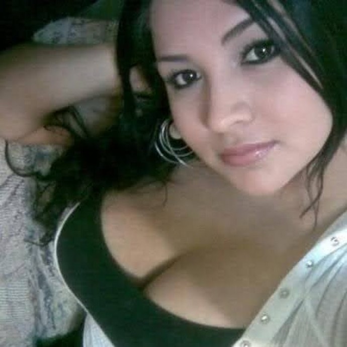 Чеченская девушка грудь