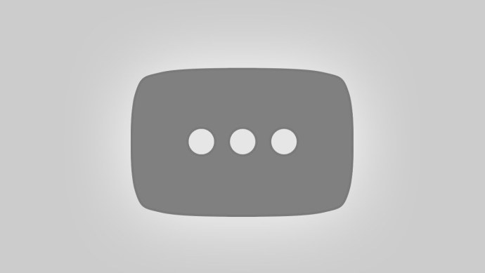 Кот на желтом фоне