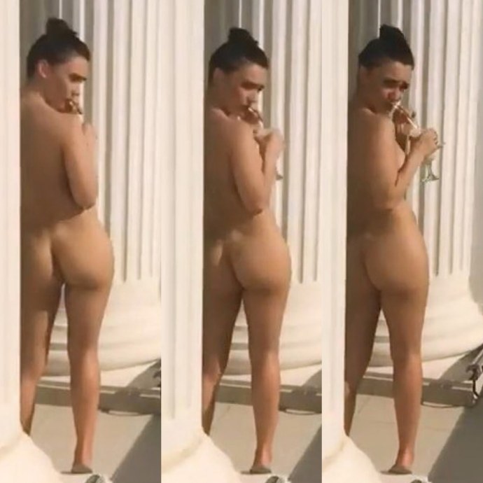 Ню художественное попка