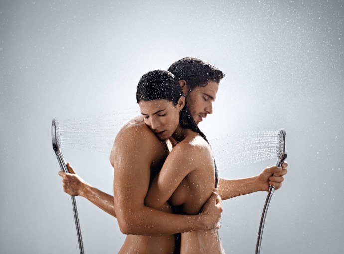 Душ мужчина и женщина