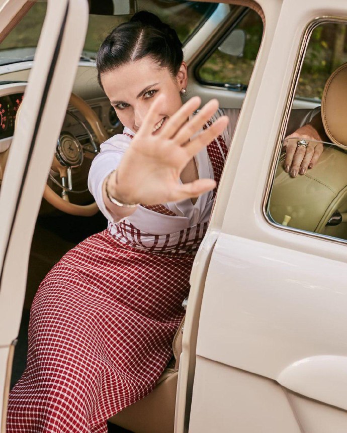 Табличка с Костиным и Аскер-заде