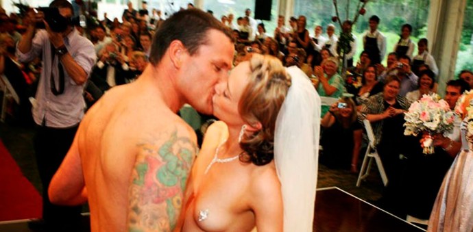 Обнажения на свадьбе