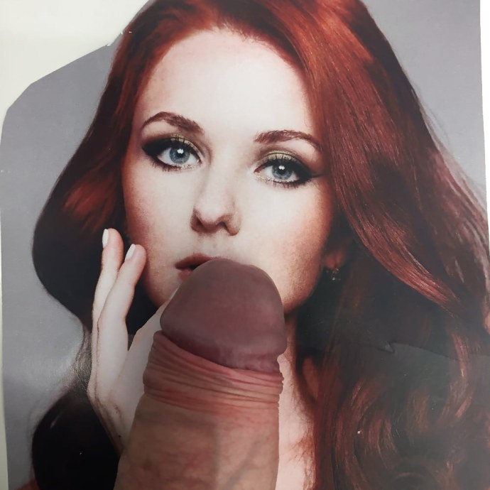 Лена Катина полностью голая