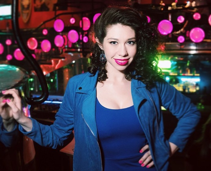 Саша Таня ева