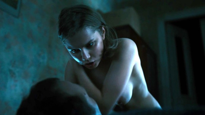 Юлия Ауг актриса голая