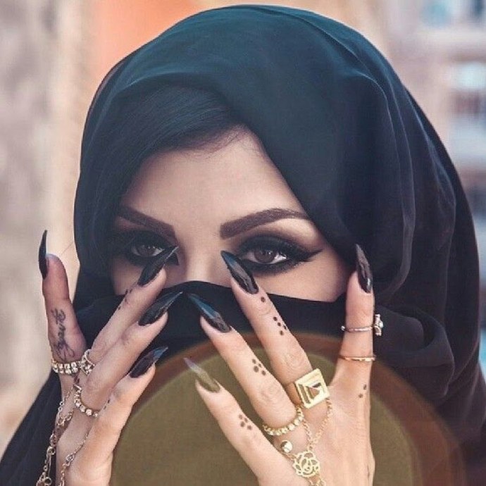 Fatima Segovia бикини