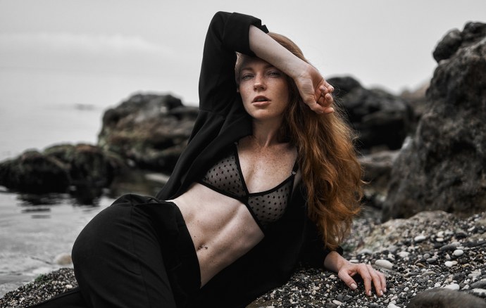 Гостиница Украина логотип