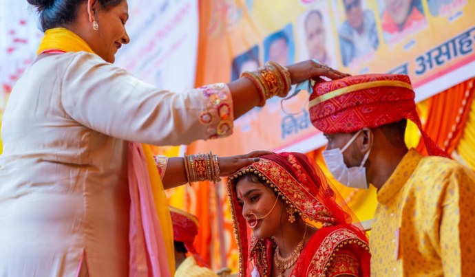 India small girl marriage photo