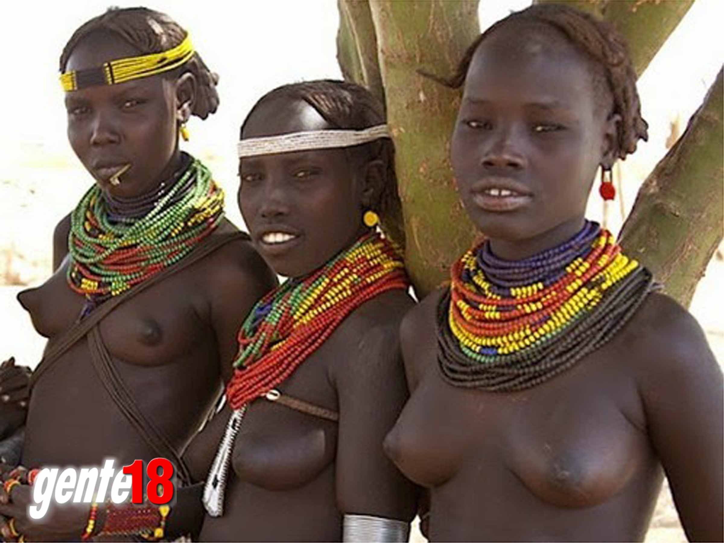 голые члены племен фото 117