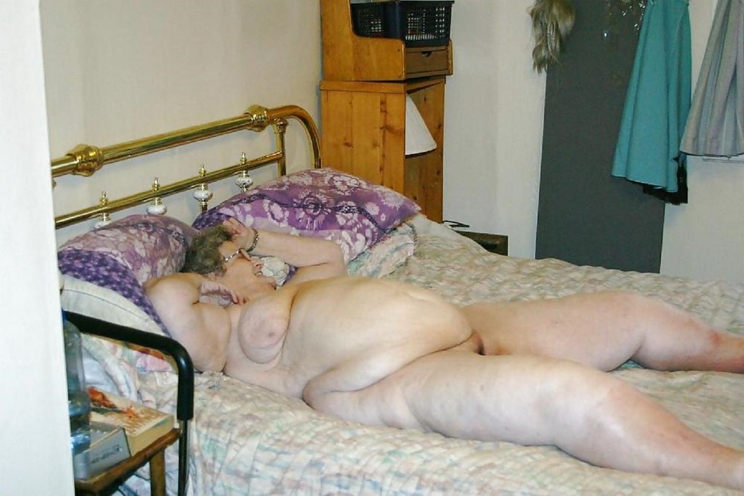 бабушки в постели эротика фото 2