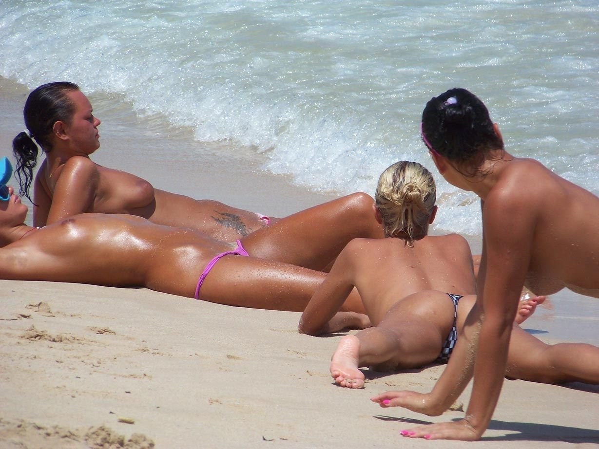 голые попы на бразильских пляжах фото 115