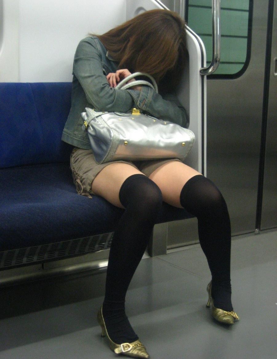 эротика на транспорте в японии фото 101