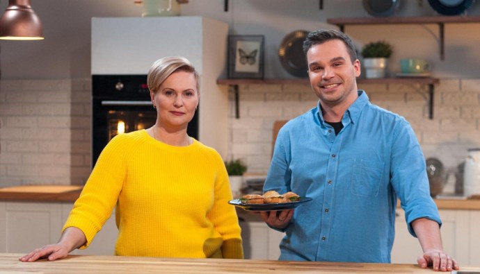 Булочка с абрикосом