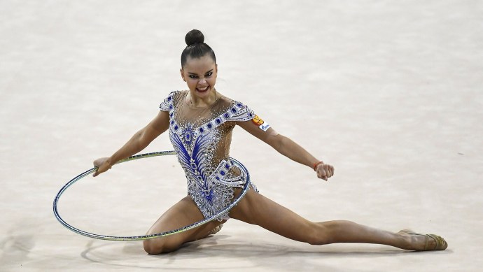 Дина Аверина обруч 2019 год