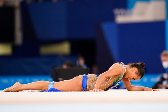 Гимнастка Дина Аверина 2021