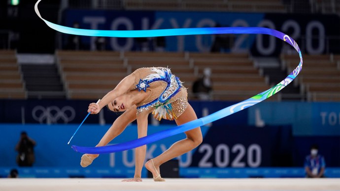 Красный купальник Гэсс красный Валя карнавал